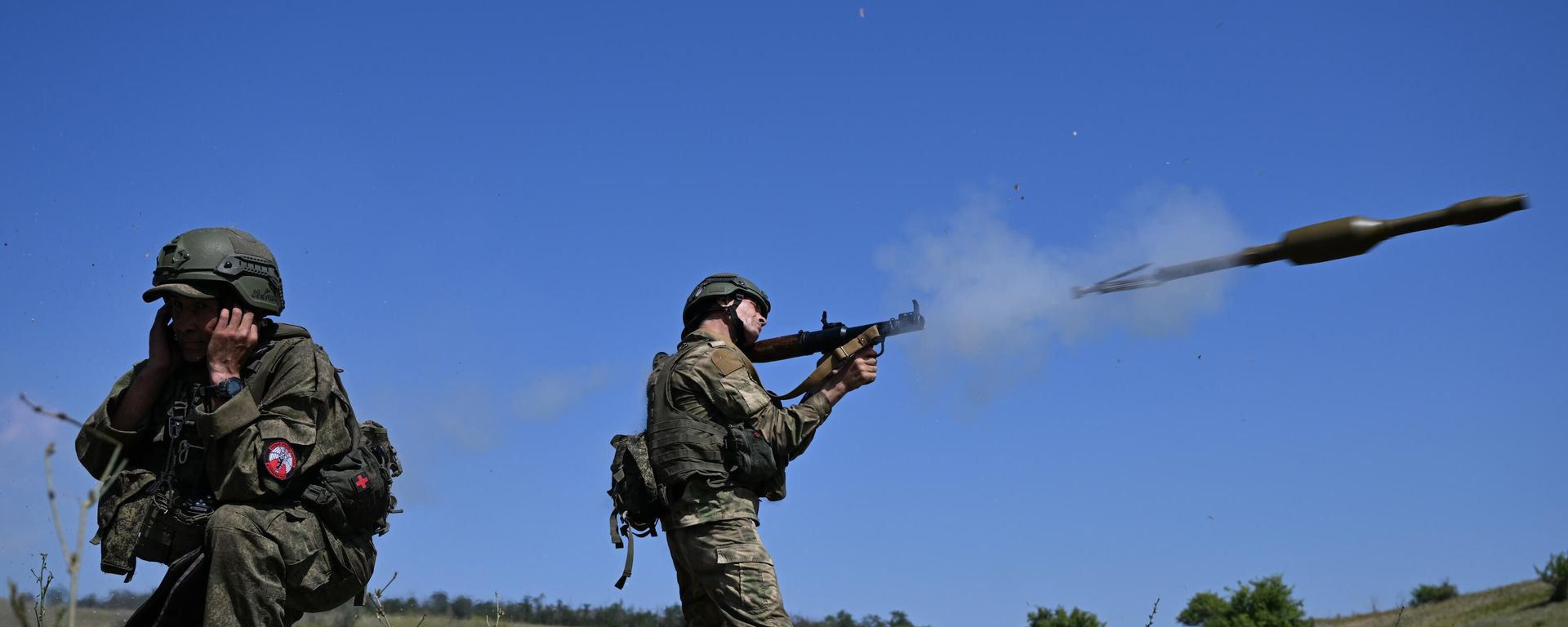 Военнослужащие штурмовых подразделений ЦВО ВС РФ отрабатывают боевое слаживание на полигоне в тыловом районе СВО на Авдеевском направлении, Россия - Sputnik Азербайджан, 1920, 22.09.2024