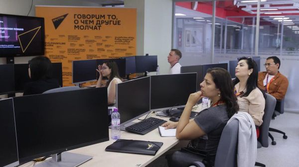 Участники проекта SputnikPro на Зубовском для журналистов и общественных деятелей из стран ближнего зарубежья - Sputnik Азербайджан