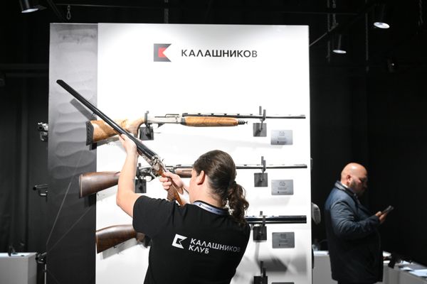 Стенд концерна Калашников на Х Международном военно-техническом форуме Армия-2024 - Sputnik Азербайджан
