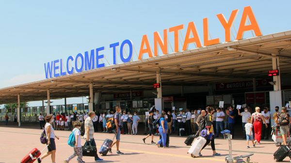 Туристы в Анталье, фото из архива - Sputnik Азербайджан