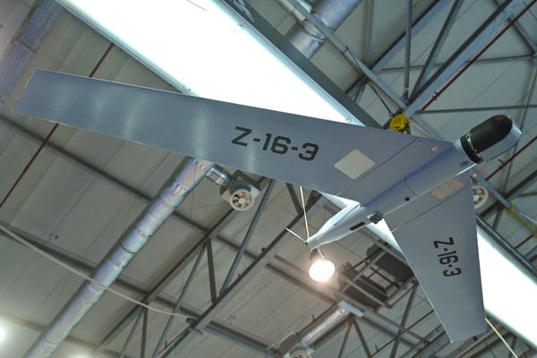 Разведывательный беспилотник Z-16-Э (часть ударного комплекса "Ланцет-Э") на стенде Рособоронэкспорта на международной оборонной выставке ADEX 2024 в Баку. - Sputnik Азербайджан