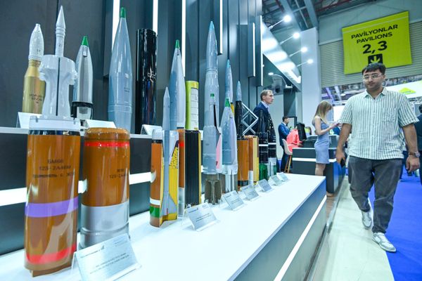 Бронебойные снаряды на международной оборонной выставке ADEX 2024 в Баку. - Sputnik Азербайджан