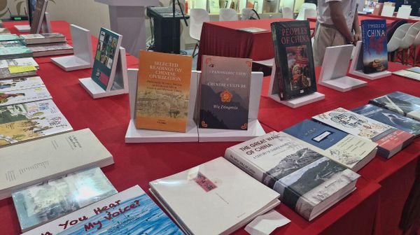 В Baku Expo Center открылась X Бакинская международная книжная выставк - Sputnik Азербайджан