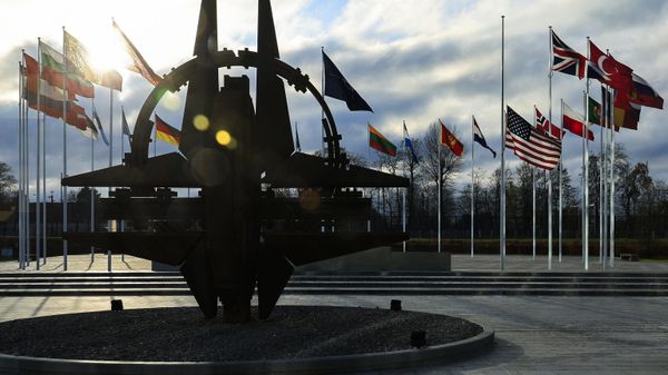 NATO emblemi, arxiv - Sputnik Азербайджан