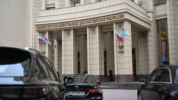 Здание министерства иностранных дел РФ в Москве - Sputnik Азербайджан