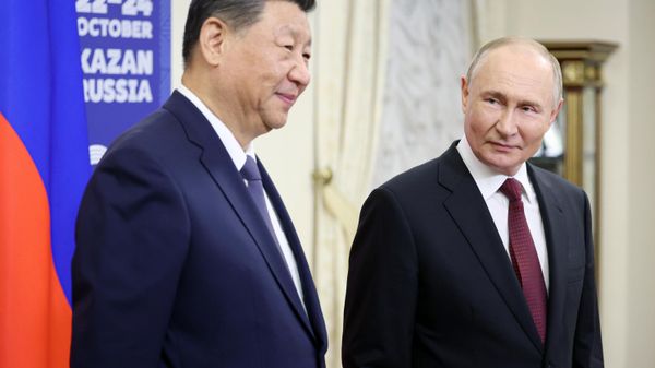 Rusiya prezidenti Vladimir Putin və Çin prezidenti Si Cinpin - Sputnik Азербайджан