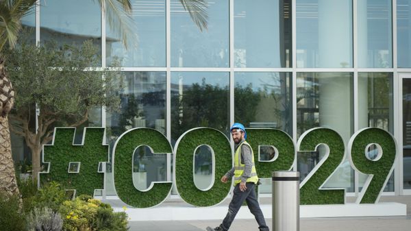 Надпись COP29 в Баку - Sputnik Азербайджан