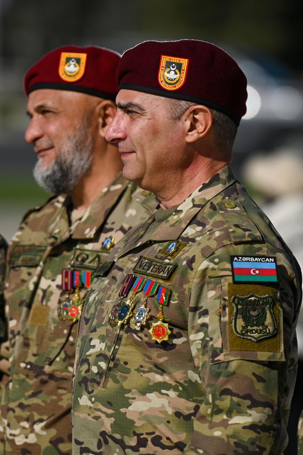 Участники Отечественной войны в Парке Победы в Баку. - Sputnik Азербайджан