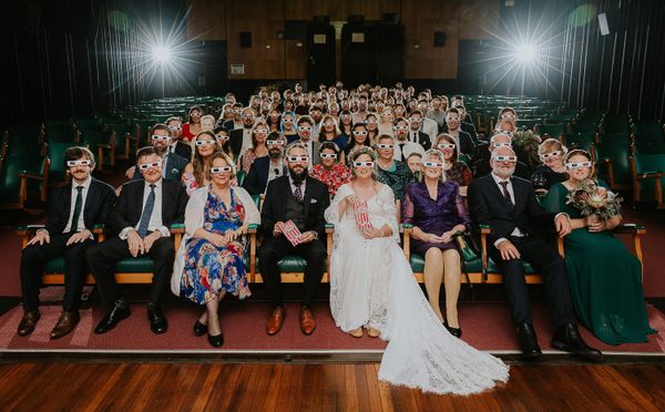 Снимок австралийского фотографа Christopher Perkins, ставший победителем в категории I-DoCrew (BridalParty) конкурса 2024 International Wedding Photographer of the Year. - Sputnik Азербайджан