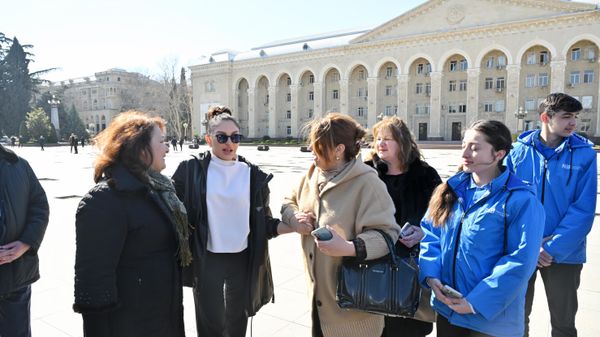 Первый вице-президент Мехрибан Алиева совершила поездку в город Гянджа - Sputnik Азербайджан