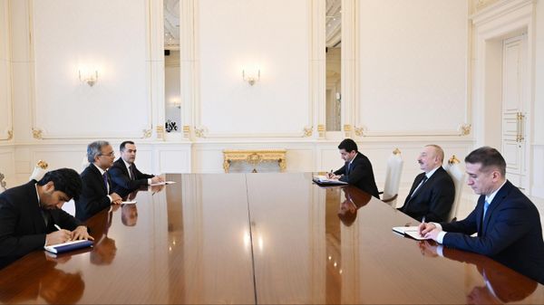Prezident İlham Əliyev İqtisadi Əməkdaşlıq Təşkilatının Baş katibini qəbul edib  - Sputnik Азербайджан