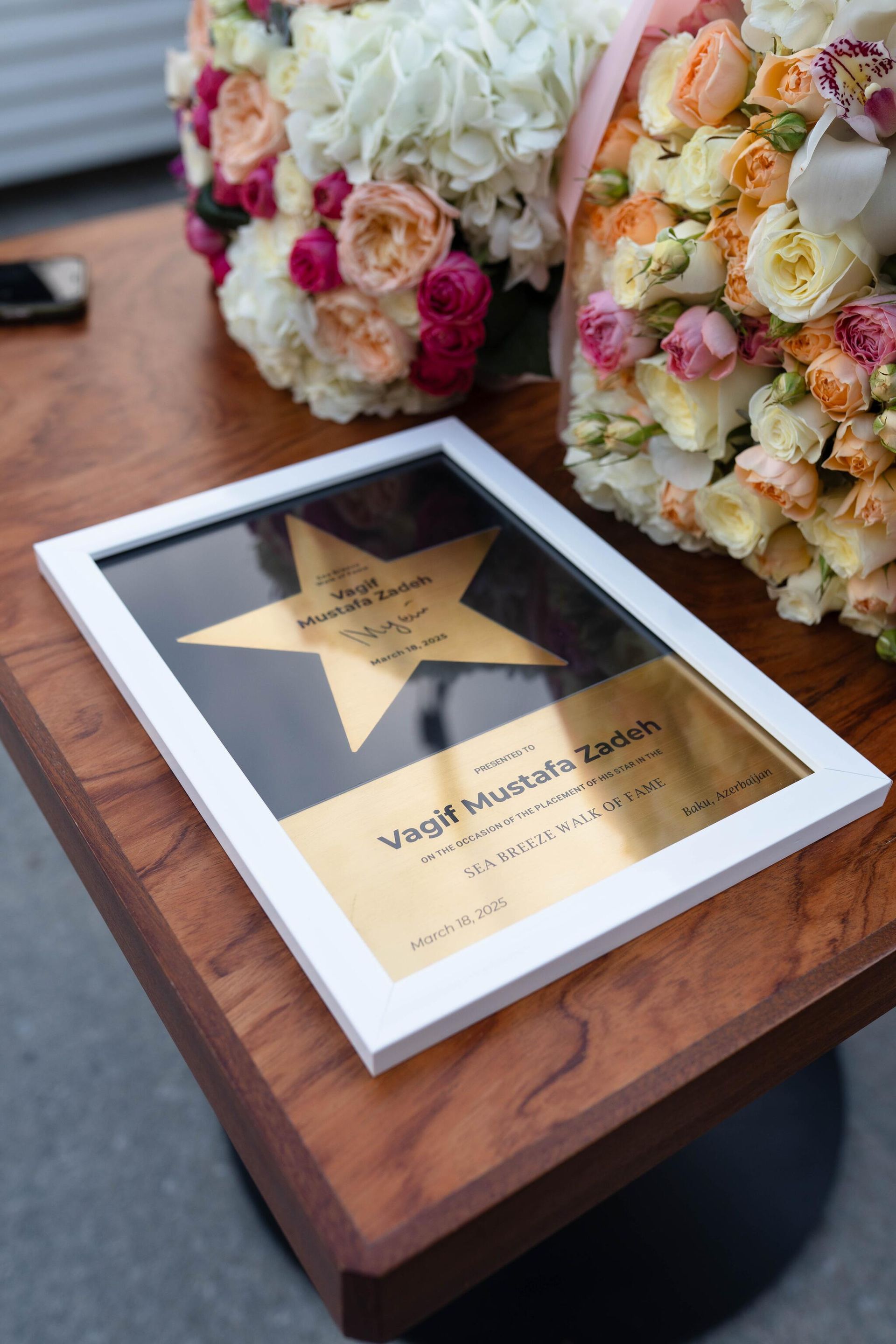 На Walk of Fame в Баку появилась именная звезда всемирно известного азербайджанского джазового композитора и пианиста Вагифа Мустафазаде - Sputnik Азербайджан, 1920, 19.03.2025