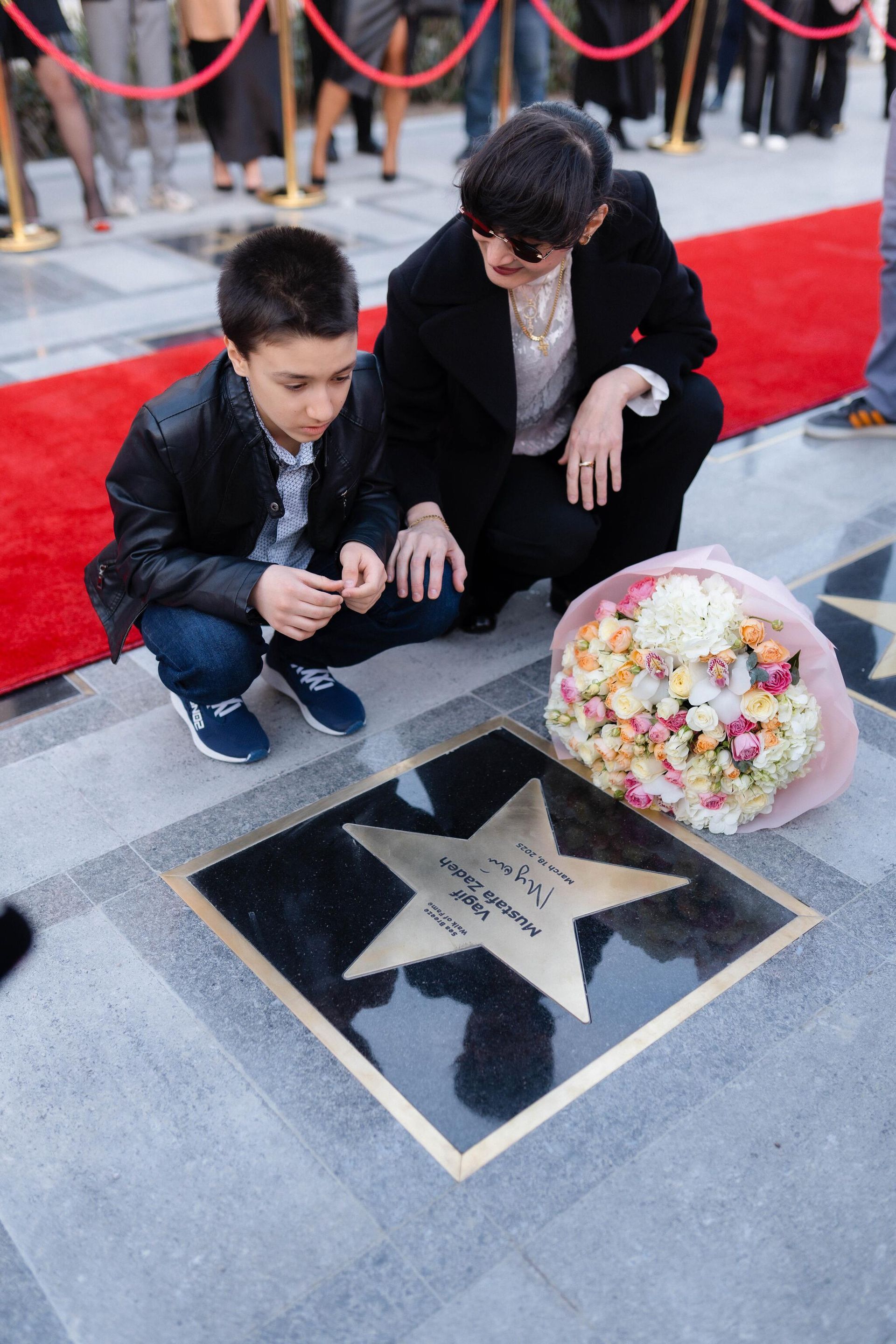 На Walk of Fame в Баку появилась именная звезда всемирно известного азербайджанского джазового композитора и пианиста Вагифа Мустафазаде - Sputnik Азербайджан, 1920, 19.03.2025