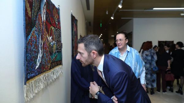 В Азербайджанском национальном музее ковра открылась выставка картин на коврах «Вторая жизнь» - Sputnik Азербайджан