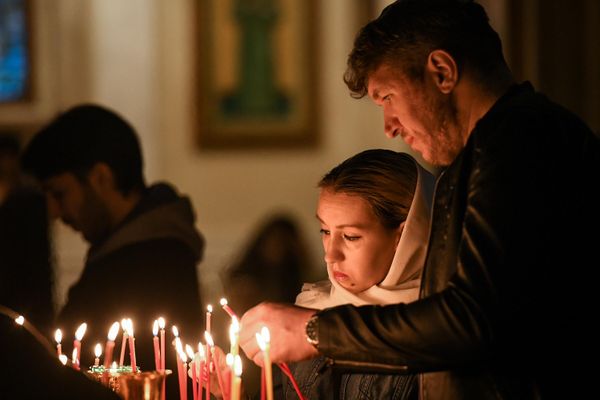 Пасхальное богослужение в Кафедральном соборе св. Жен-Мироносиц в Баку - Sputnik Азербайджан