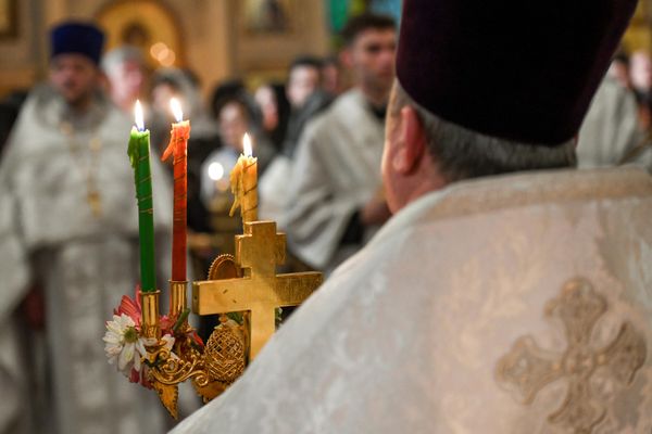 Пасхальное богослужение в Кафедральном соборе св. Жен-Мироносиц в Баку - Sputnik Азербайджан