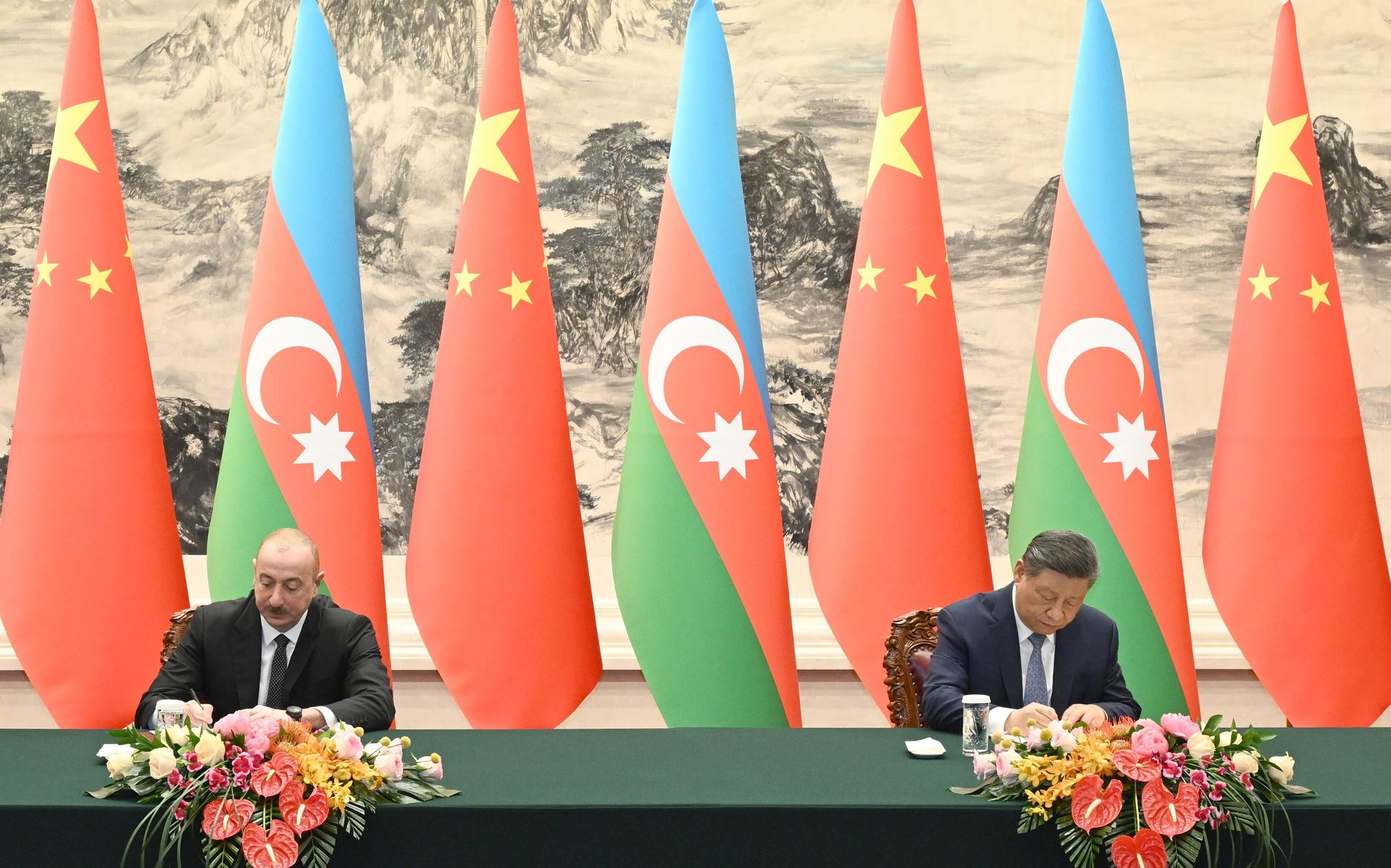 Pekində Azərbaycan-Çin sənədləri imzalanıb
 - Sputnik Азербайджан, 1920, 23.04.2025