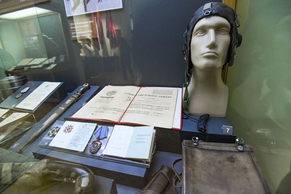 Экспозиция национального музея истории Азербайджана, посвященная героям Великой Отечественной войны. - Sputnik Азербайджан