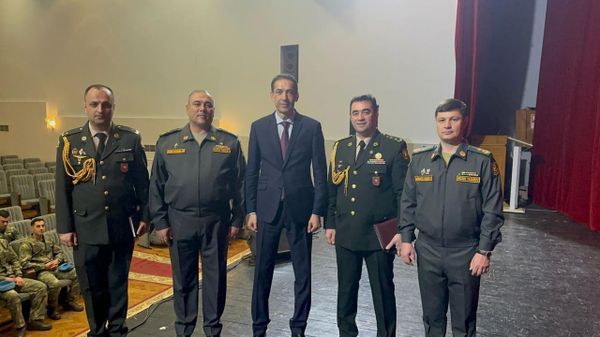 Состоялась встреча с военнослужащими ВС Азербайджана, которые примут участие в Параде Победы в Москве  - Sputnik Азербайджан