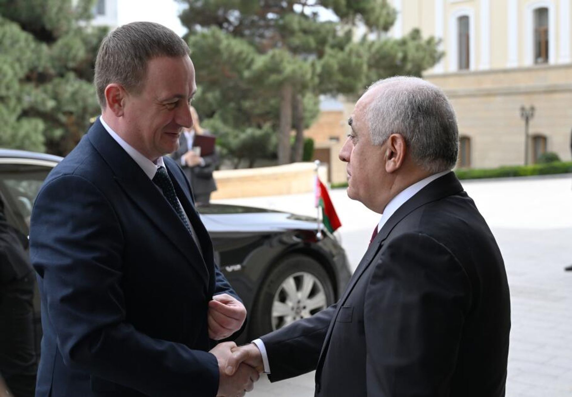 Премьер-министр Азербайджана Али Асадов встретился с белорусским коллегой Александром Турчиным 
 - Sputnik Азербайджан, 1920, 05.05.2025