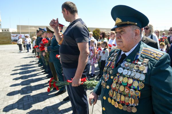 Мероприятие, посвященное 9 мая у мемориала "Братские могилы". - Sputnik Азербайджан
