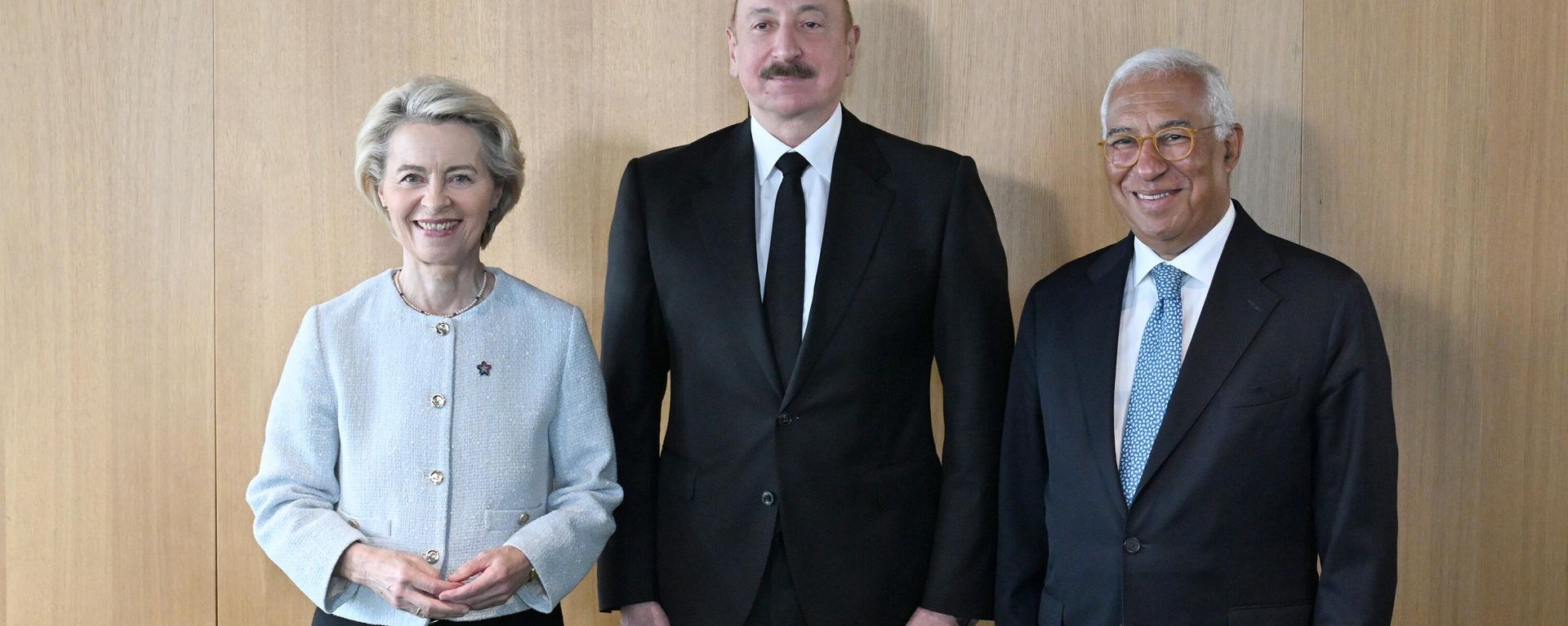 Встреча президента Ильхама Алиева с президентом Совета Европейского Союза и президентом Европейской комиссии в Тиране - Sputnik Азербайджан, 1920, 16.05.2025
