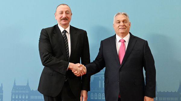 Неформальное заседание Совета глав государств Организации тюркских государств в Будапеште

 - Sputnik Азербайджан