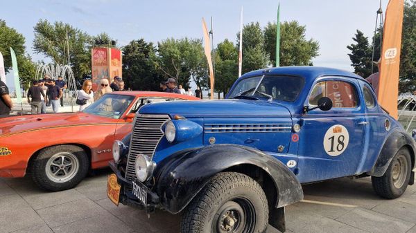 Выставка классических автомобилей в Баку - Sputnik Азербайджан