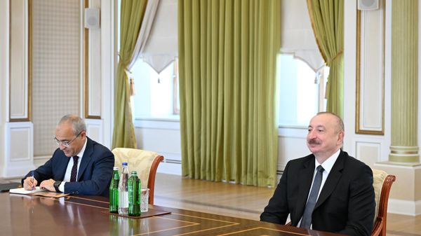 Президент Ильхам Алиев принял министра инвестиций, промышленности и торговли Узбекистана
 - Sputnik Азербайджан