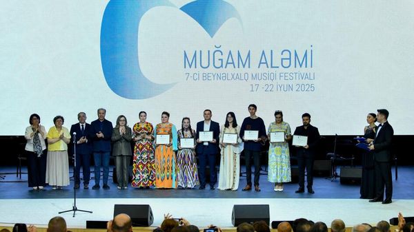 В Агдаме состоялась церемония закрытия VII Международного музыкального фестиваля «Мир мугама» - Sputnik Азербайджан
