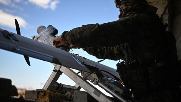Боевая работа батальона Шрама спецназа Ахмат на Славянском направлении - Sputnik Азербайджан