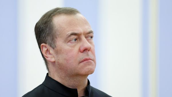 Заместитель председателя Совета безопасности РФ, председатель партии Единая Россия Дмитрий Медведев  - Sputnik Азербайджан