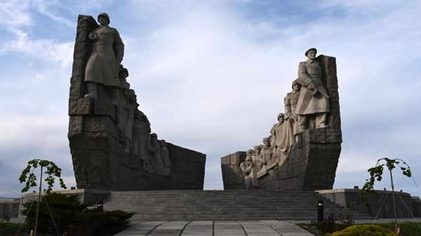 Военно-исторический музейный комплекс Самбекские высоты в Ростовской области - Sputnik Азербайджан
