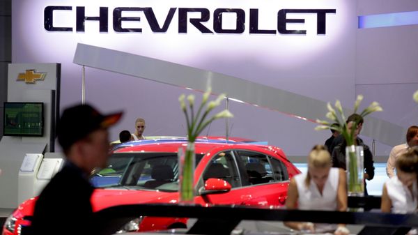 Стенд автомобильной марки Chevrolet  - Sputnik Азербайджан