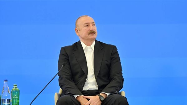 Алиев: Азербайджан серьезно рассматривает возможность выхода из Совета Европы - Sputnik Азербайджан