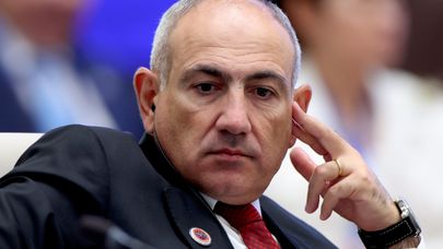 Премьер-министр Армении Никол Пашинян на заседании в формате "ШОС плюс" в Бишкеке