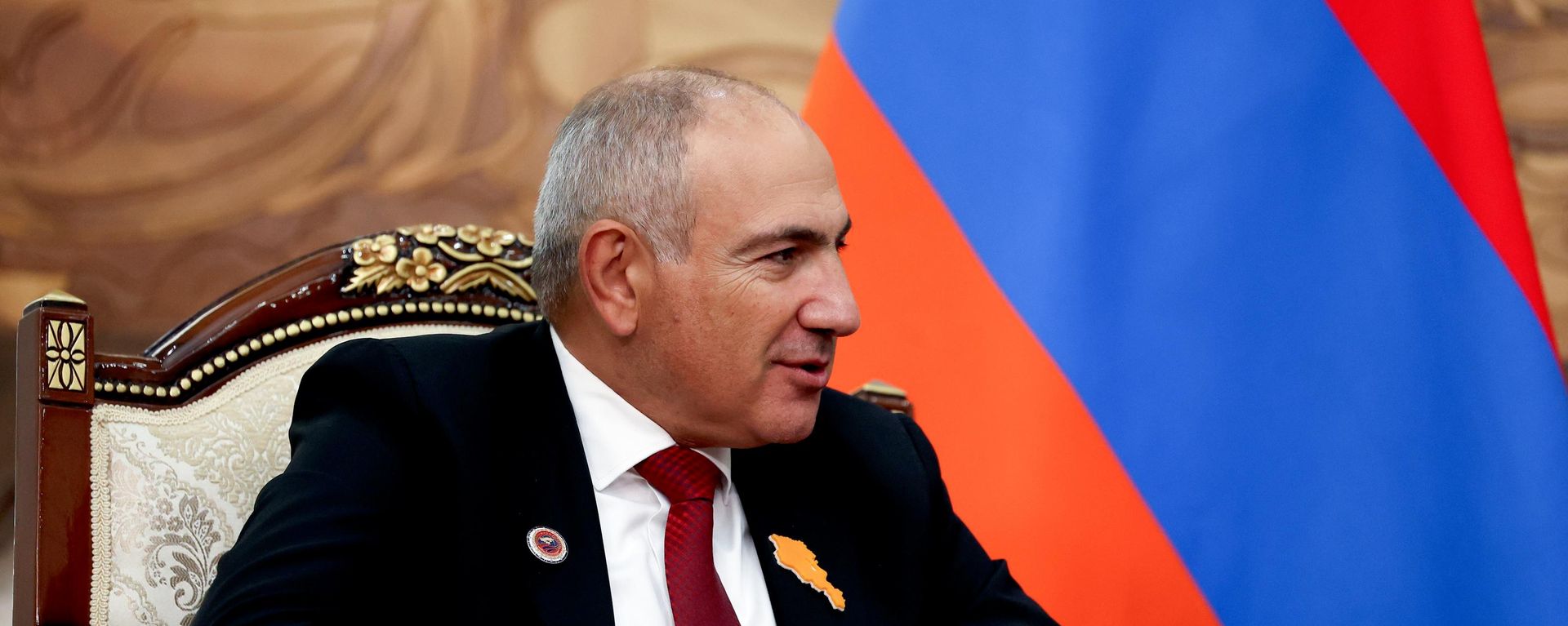 Президент Владимир Путин встретился с премьер-министром Армении Николом Пашиняном - Sputnik Азербайджан, 1920, 08.10.2026