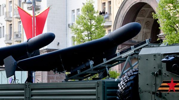 Репетиция парада в честь 80-й годовщины Победы в Великой Отечественной войне - Sputnik Азербайджан