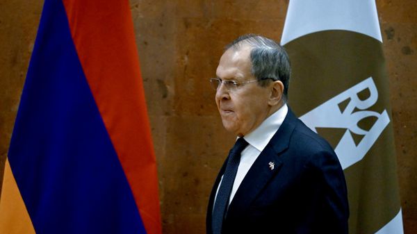 Рабочий визит главы МИД РФ С. Лаврова в Армению - Sputnik Азербайджан