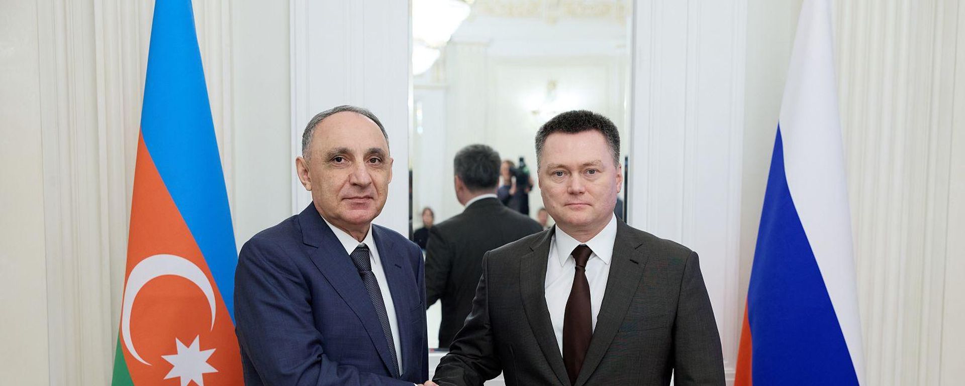 Председатель Верховного суда РФ Игорь Краснов и генпрокурор Азербайджана Кямран Алиев.  - Sputnik Азербайджан, 1920, 29.09.2026