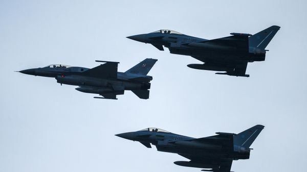 Истребители F16 - Sputnik Азербайджан