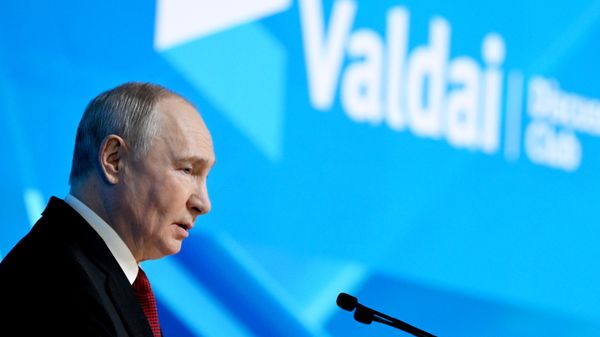 Президент Владимир Путин принял участие в работе дискуссионного клуба Валдай - Sputnik Азербайджан