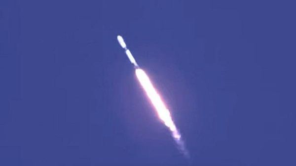 Кыргызстан впервые вывел на орбиту собственный спутник - Sputnik Азербайджан