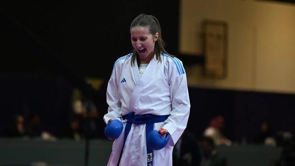 В австрийском Зальцбурге на  Karate 1-Series A Ирина Зарецка завоевала золотую медаль в весовой категории 68 кг. - Sputnik Азербайджан