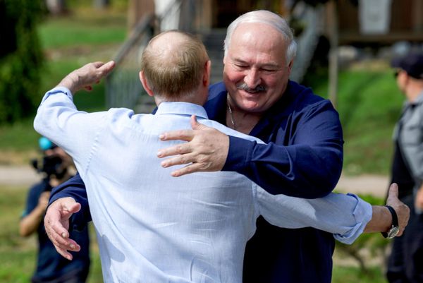 Президент РФ Владимир Путин и президент Белоруссии Александр Лукашенко посетили Валаам - Sputnik Азербайджан