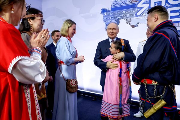 Президент Владимир Путин встретился с представителями коренных малочисленных народов России - Sputnik Азербайджан