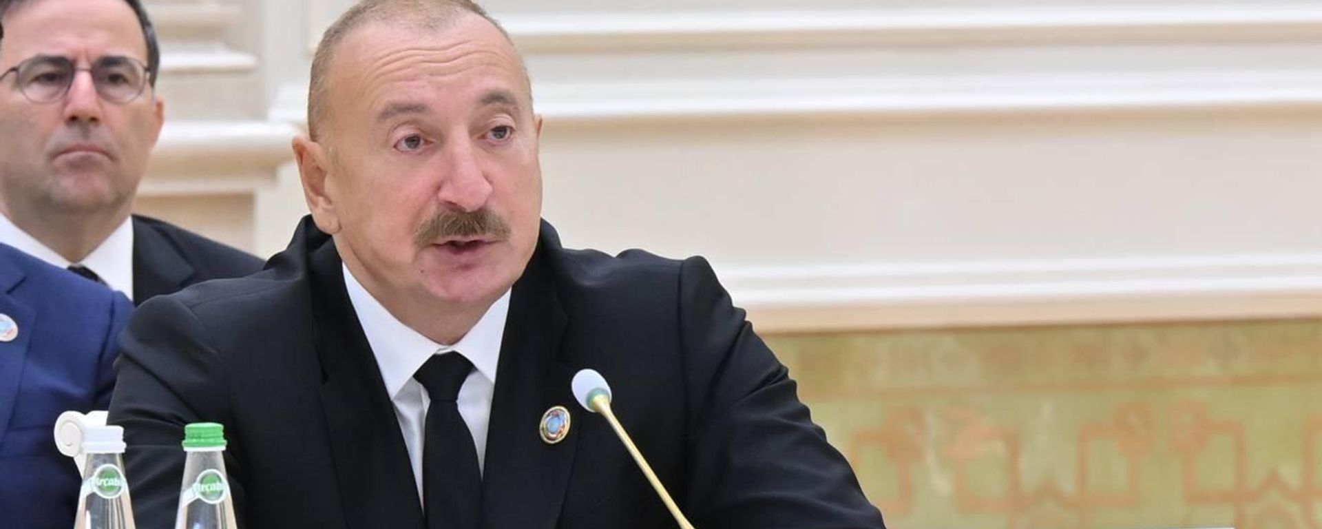 Президент Азербайджана Ильхам Алиев выступил на 8-я Консультативная встреча глав государств Азербайджана и Центральной Азии в Туркменбаши 
 - Sputnik Азербайджан, 1920, 09.10.2026