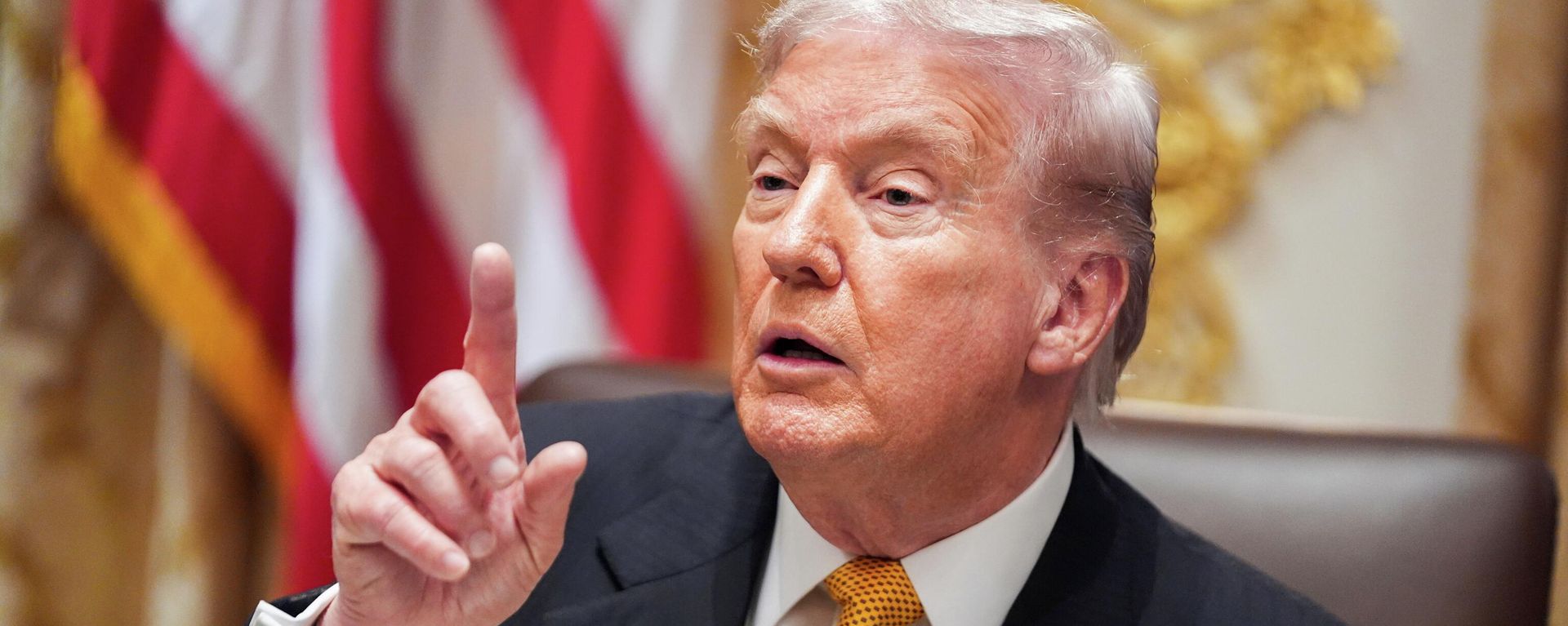 Президент США Дональд Трамп - Sputnik Азербайджан, 1920, 13.10.2026