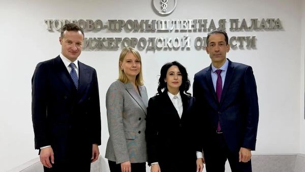 Рахман Мустафаев обсудил в Нижнем Новгороде развитие деловых и образовательных связей - Sputnik Азербайджан