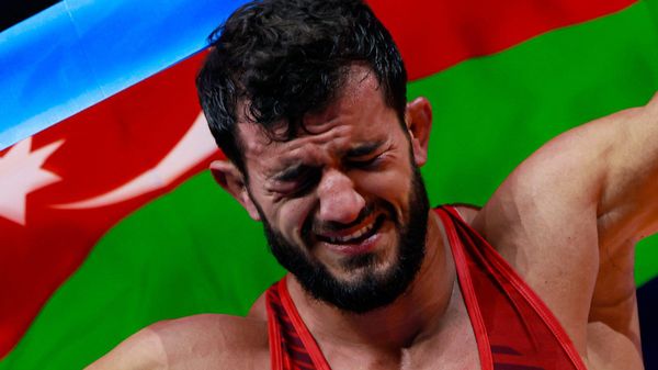 Азербайджанский борец Санан Сулейманов стал чемпионом мира по греко-римской борьбе  - Sputnik Азербайджан